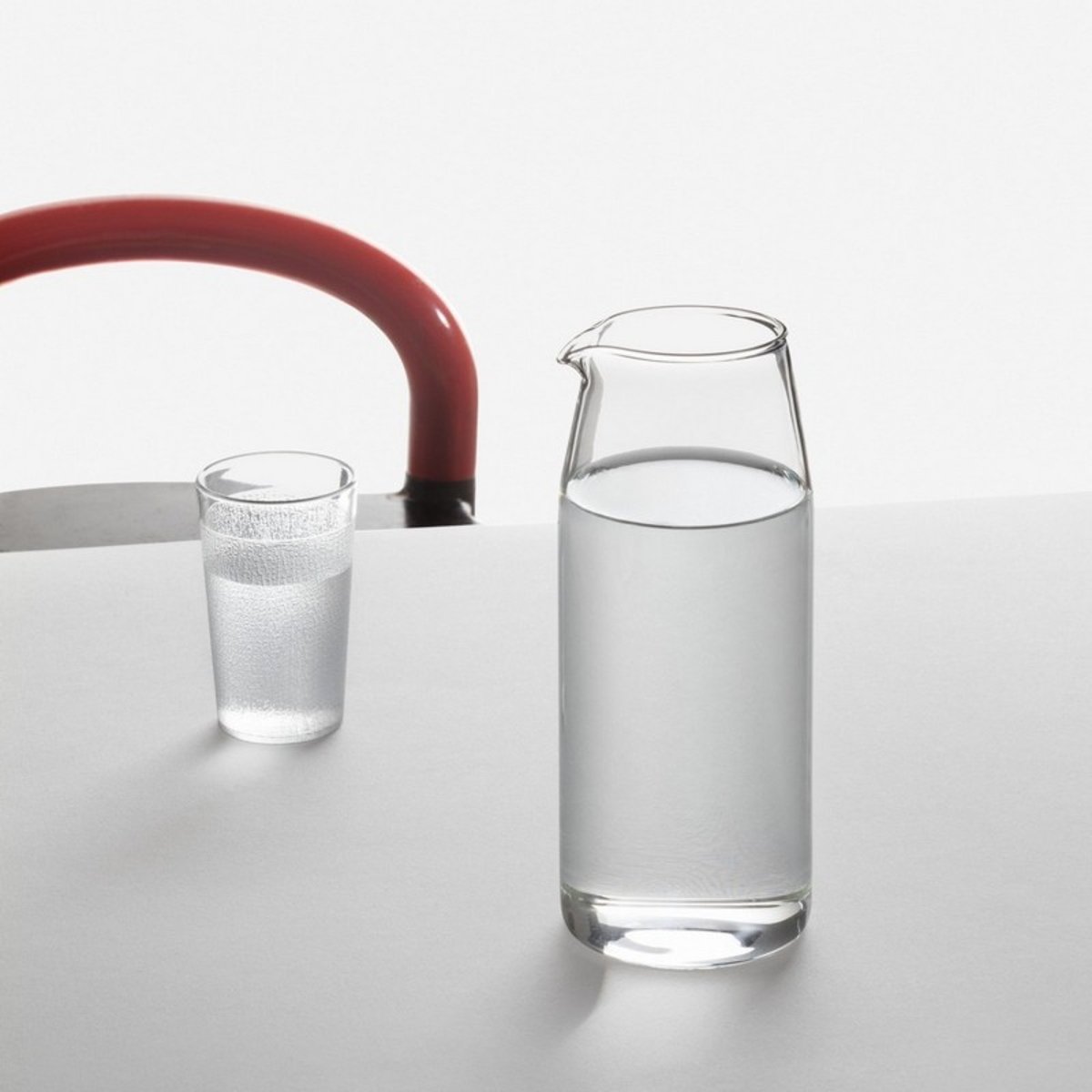 Carafe à eau design  Penguin transparent, ICHENDORF