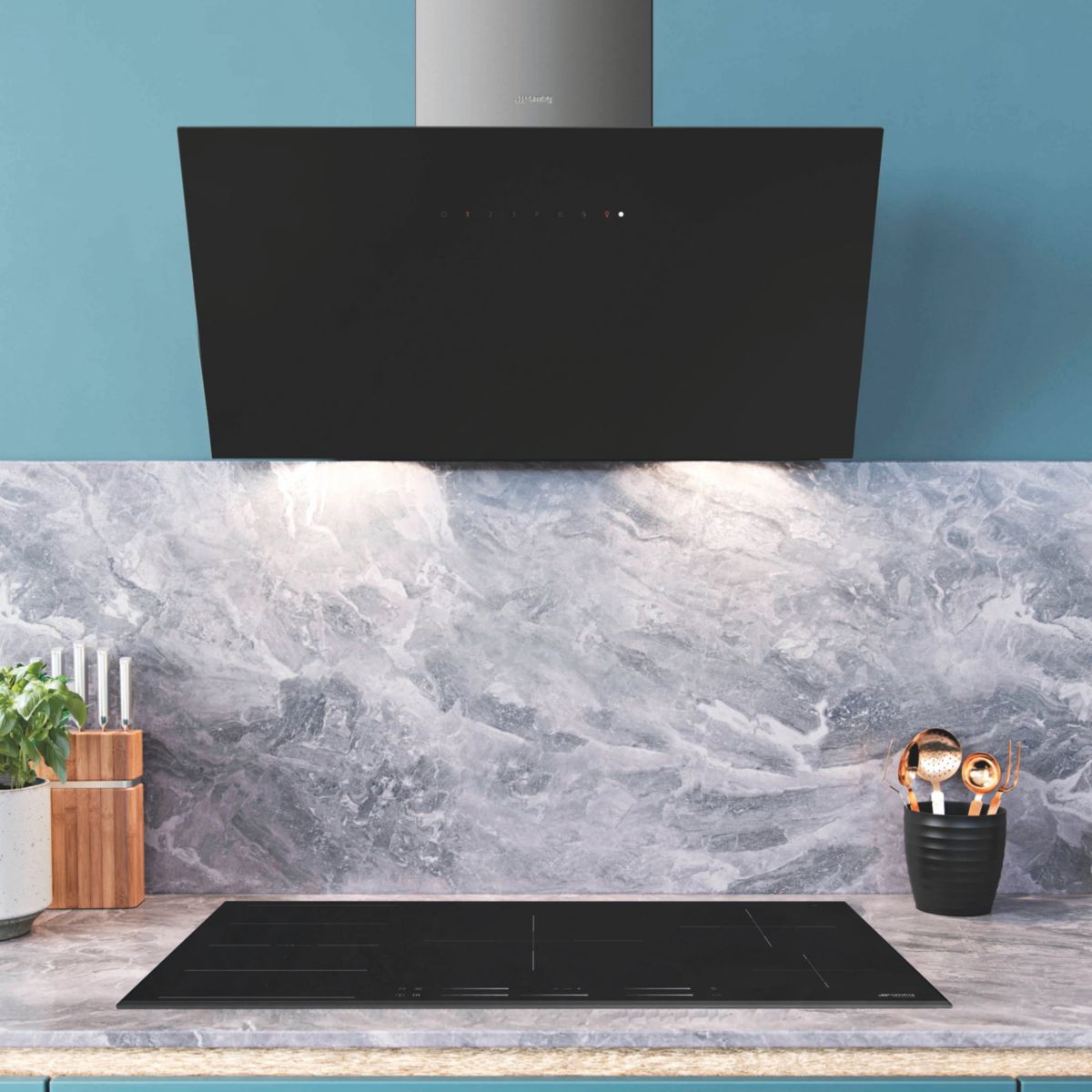 Hotte décorative murale inclinée KICV90BL2 couleur unique, SMEG