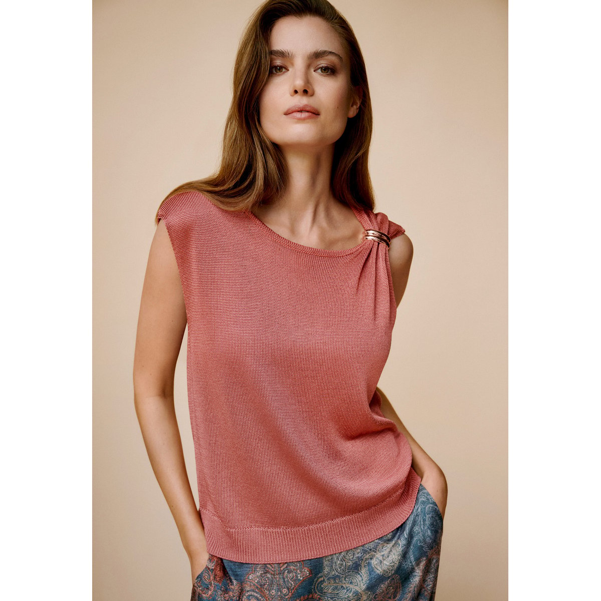Top en maille à boucle light mahogany, BETTY BARCLAY