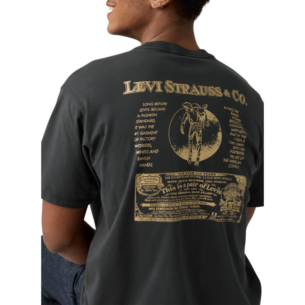 T-shirt noir avec un imprimé fantaisie et des manches courtes noir, LEVI'S