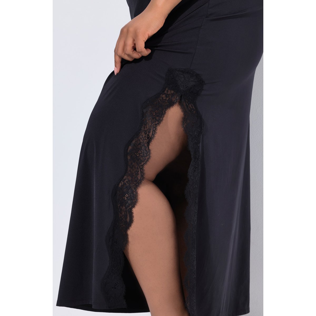 T-shirt et jupe TruYou en satin et dentelle noir, ULLA POPKEN