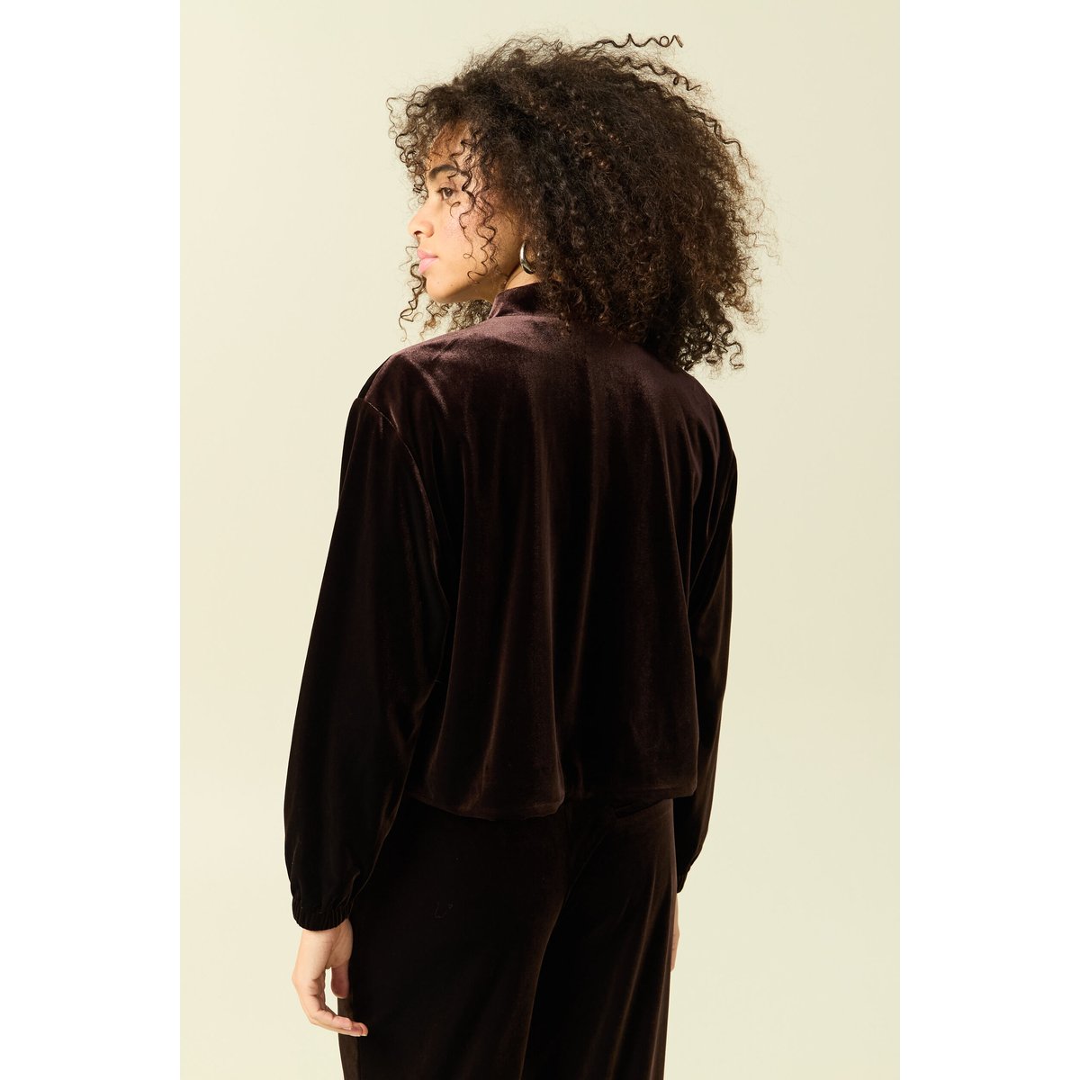 Gilet court droit en velours doublé marron foncé, BONOBO