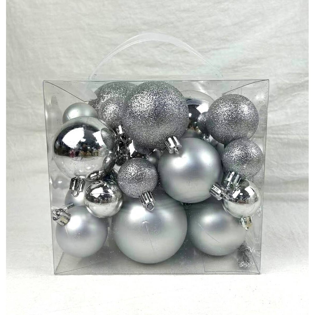 Kit de 35 boules de Noël en plastique petit modèle écru argent, FEERIC LIGHTS & CHRISTMAS