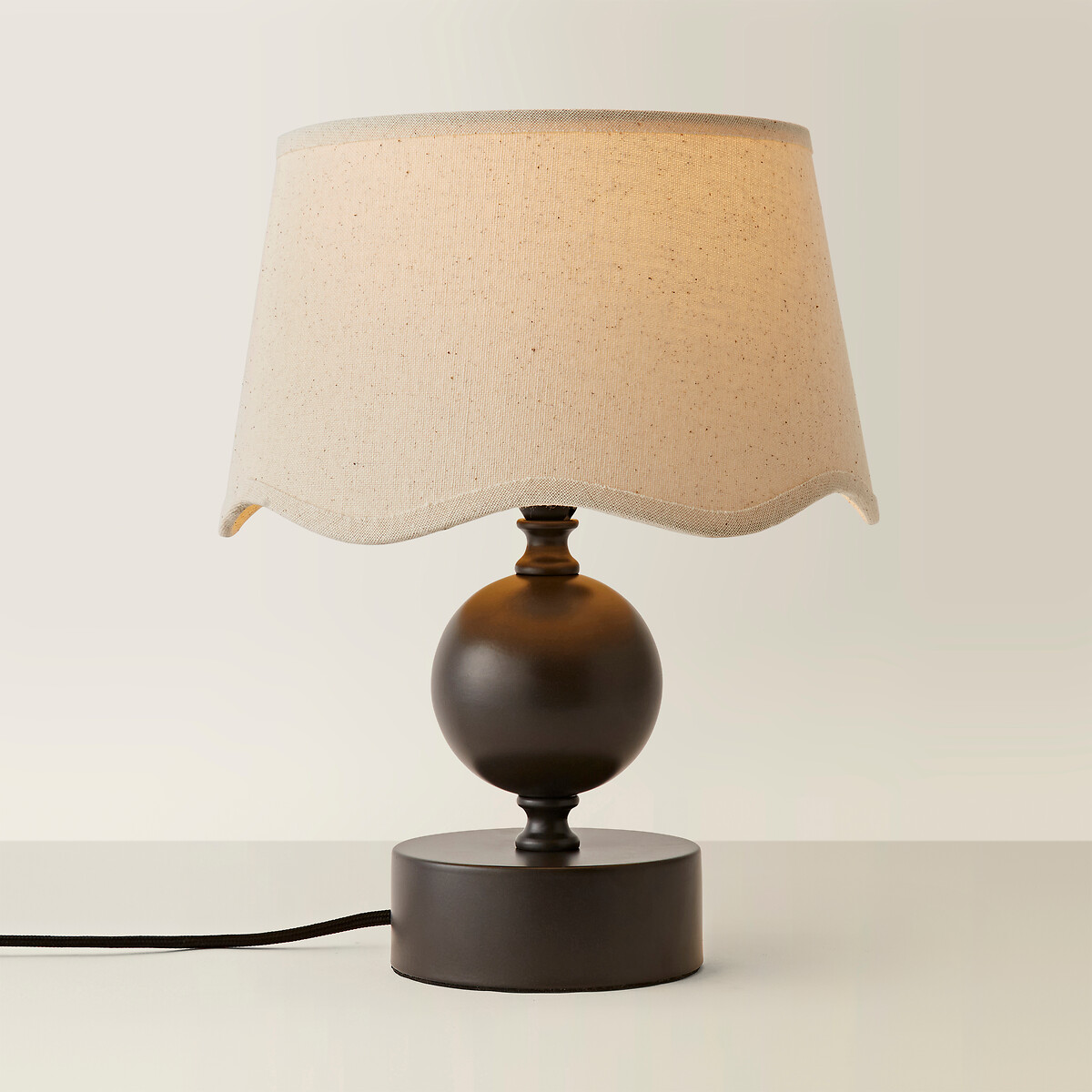 Andres Candlestick Table Lamp with Scallop Trim Shade natural, SO'HOME