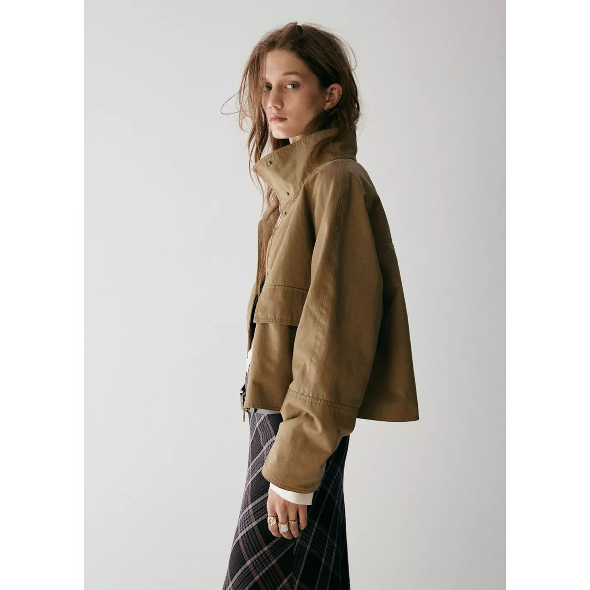 Veste à col cheminée avec poches beige, MANGO