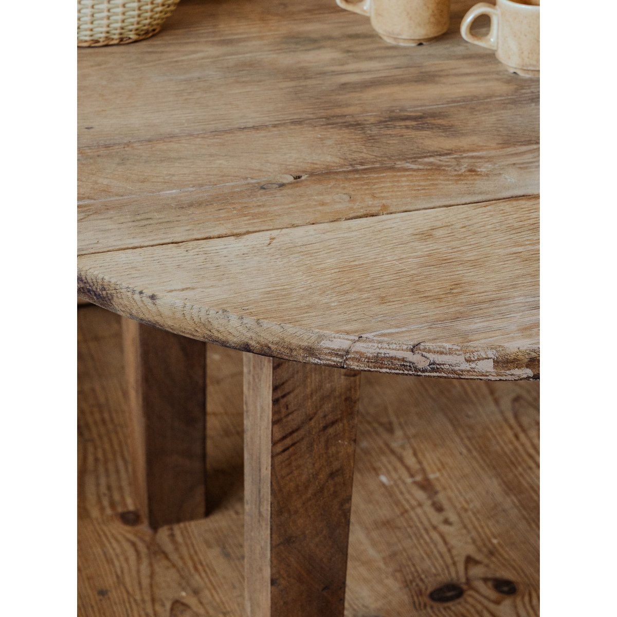 Table basse rustique en bois Léonie N°961 - Bon état bois clair, DEBONGOUT