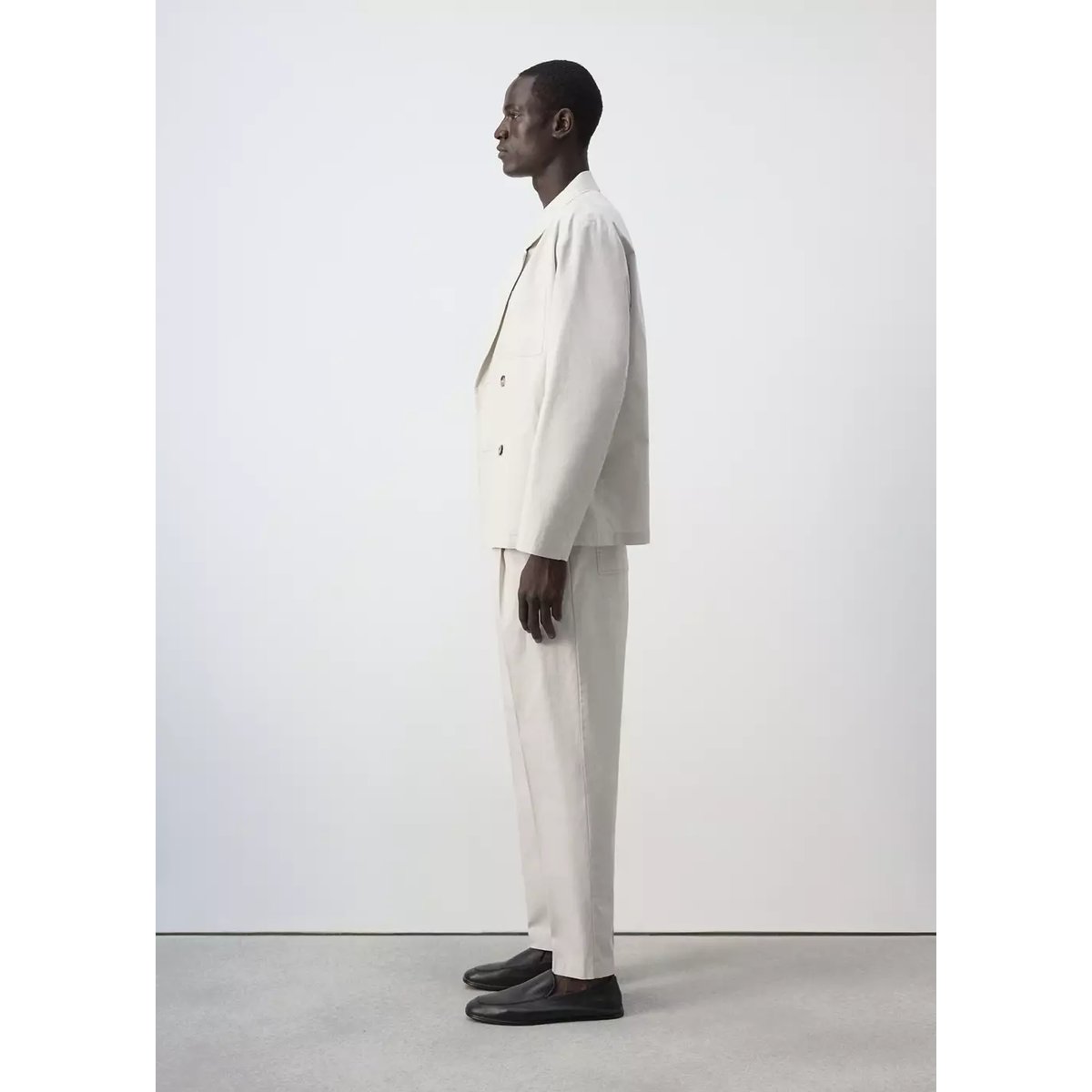 Pantalon relaxed fit cropped gris glacé, MANGO MAN