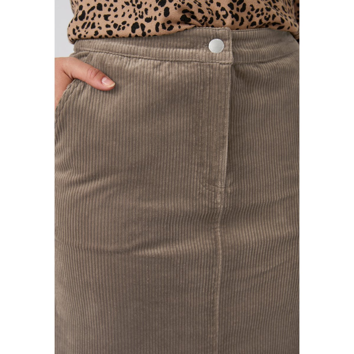 Jupe droite en velours côtelé marron taupe, DAMART