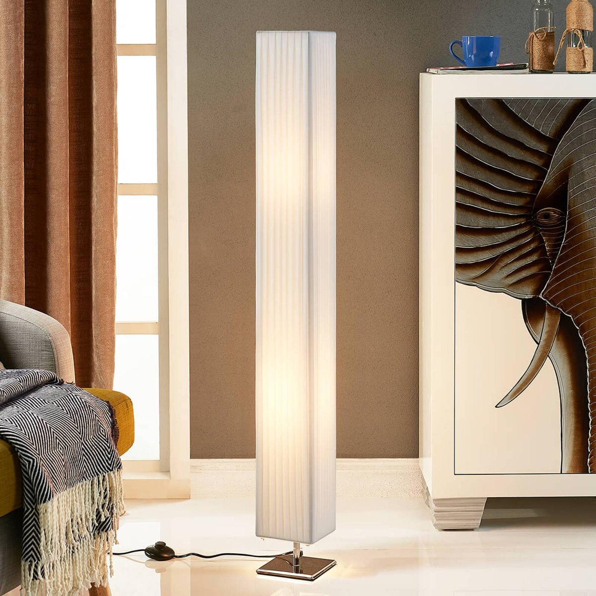 Lampadaire en textile moderne, Janno blanc, chrome, LINDBY