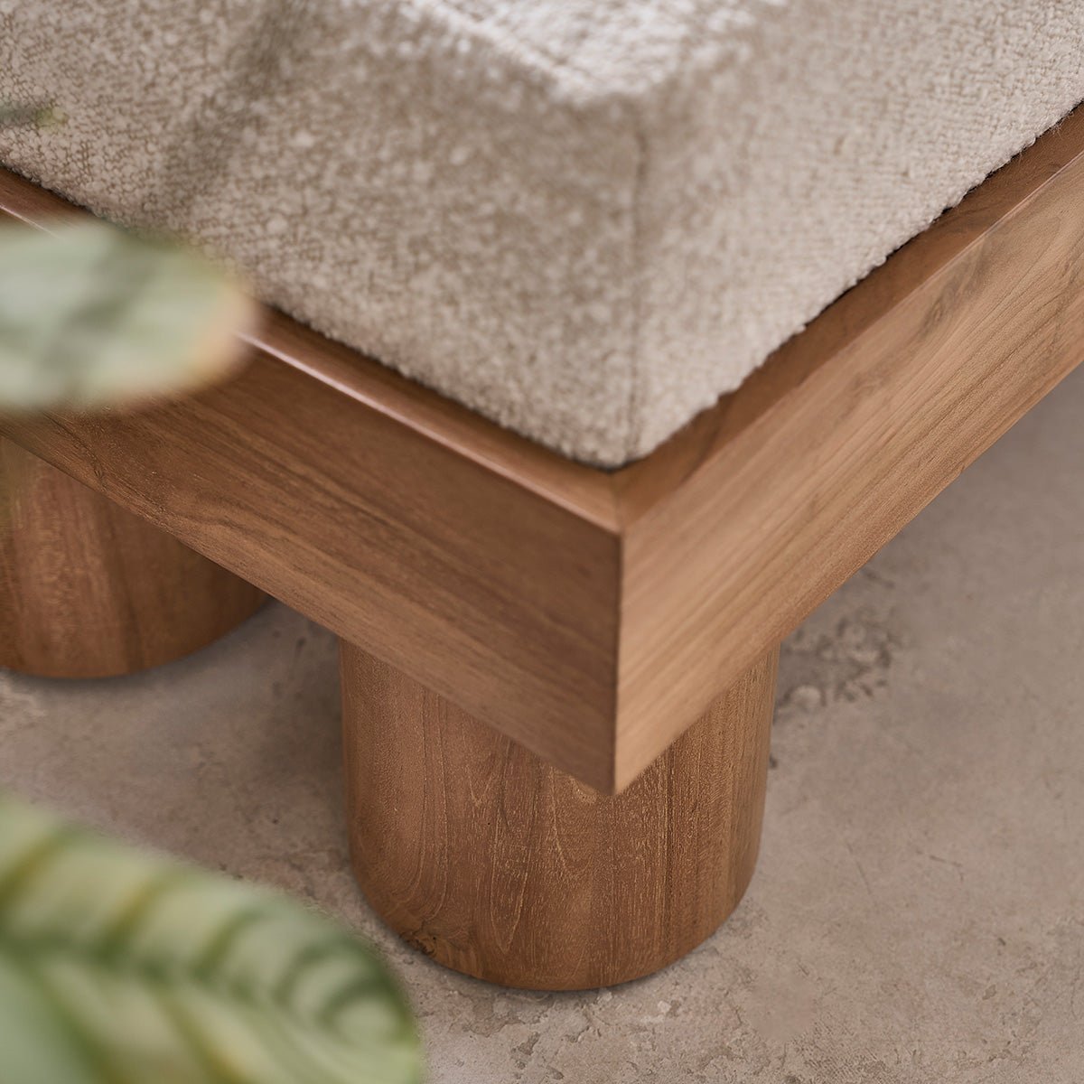 Banc en bois de teck et tissu bouclette 100 cm THÉODORE naturel, BERAH GETAH