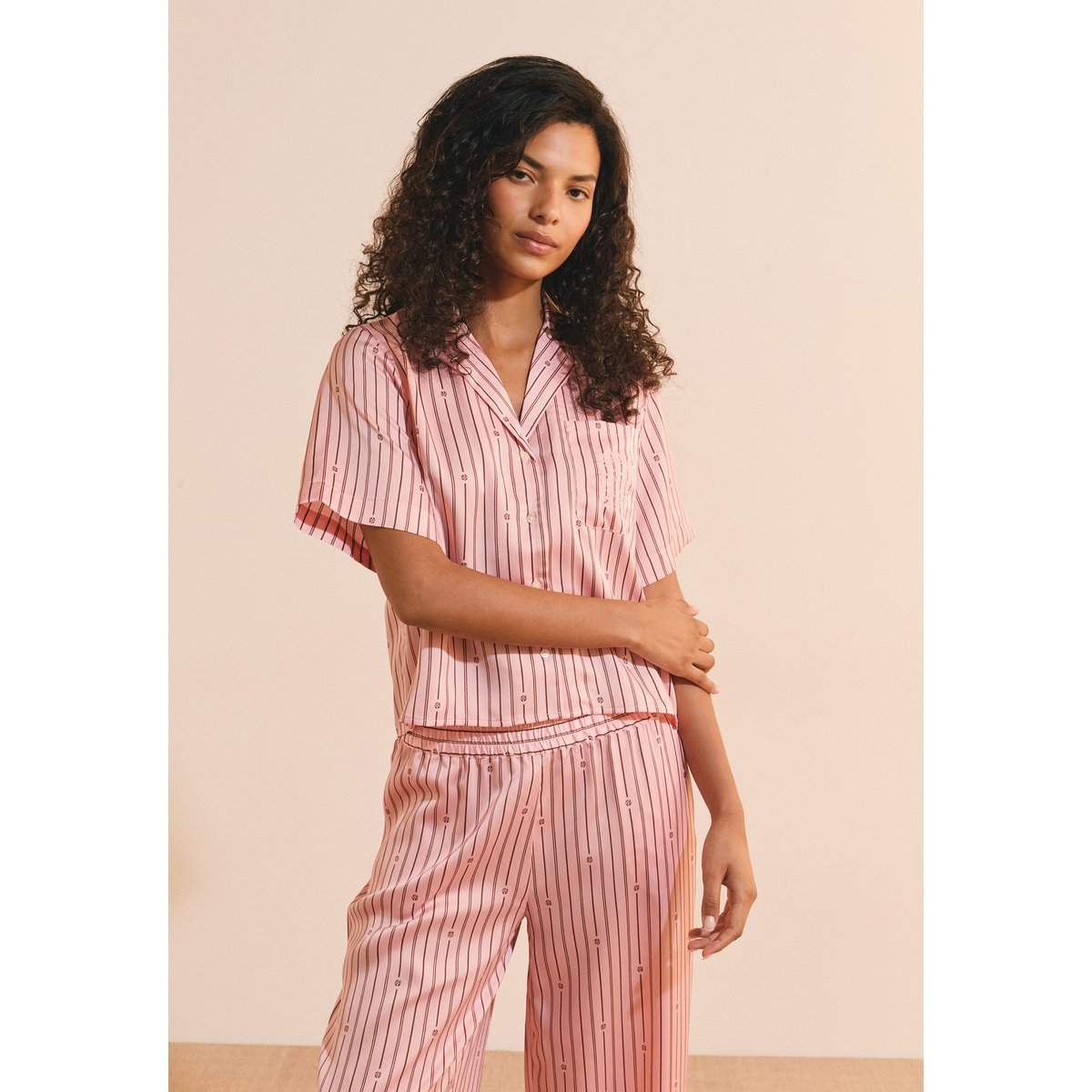 Chemise de pyjama à rayures satinée RUMI rose, ETAM