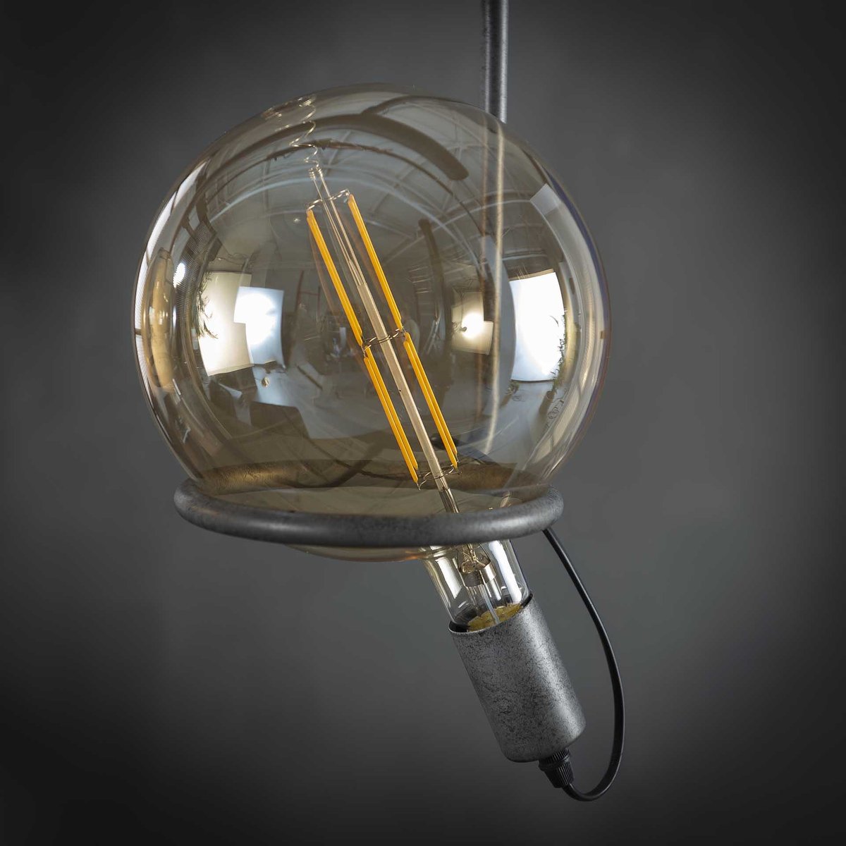 Ampoule globe 20 cm ambré LED filament lumière chaude (E27) transparent, PIER IMPORT
