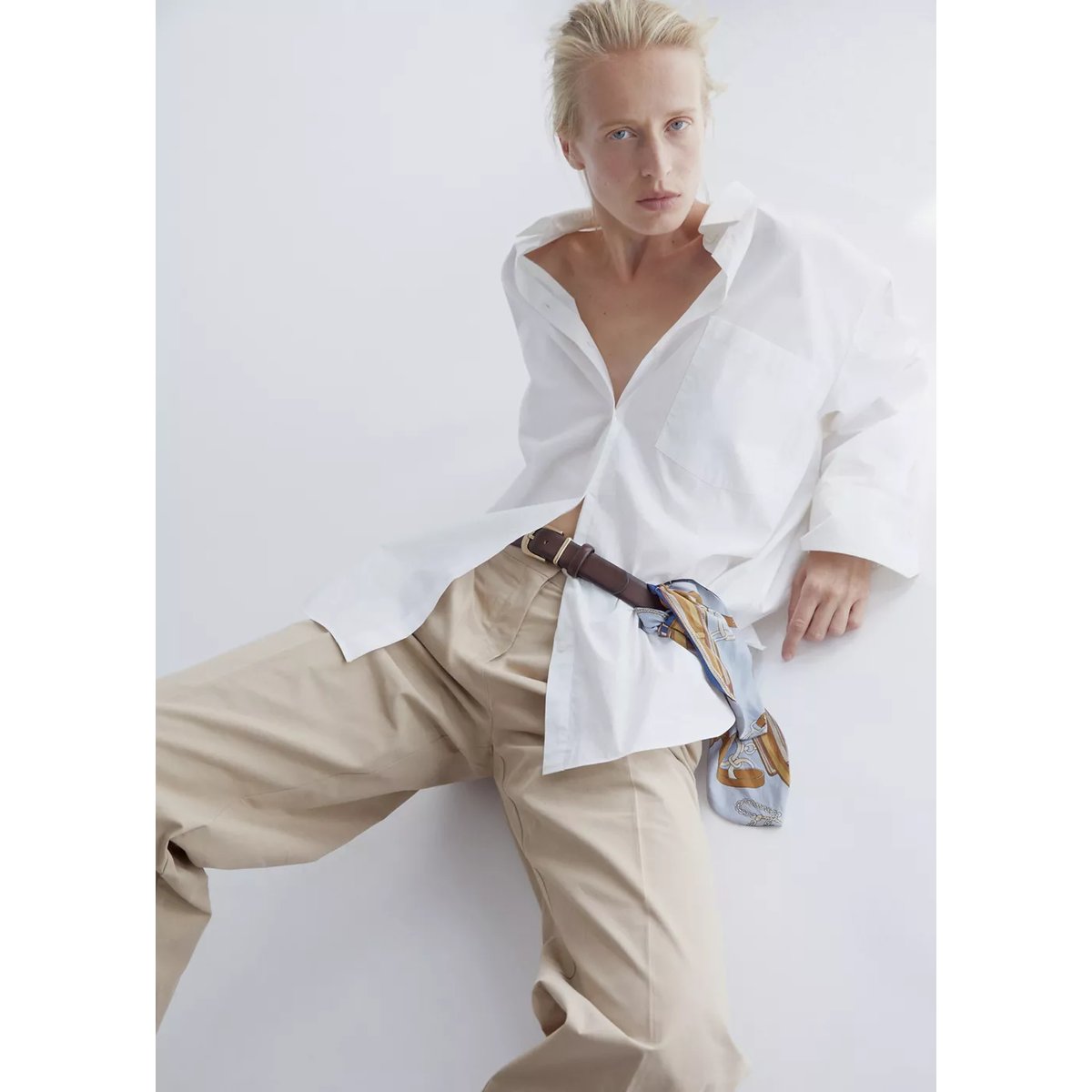 Pantalon droit à pinces en coton beige, MANGO