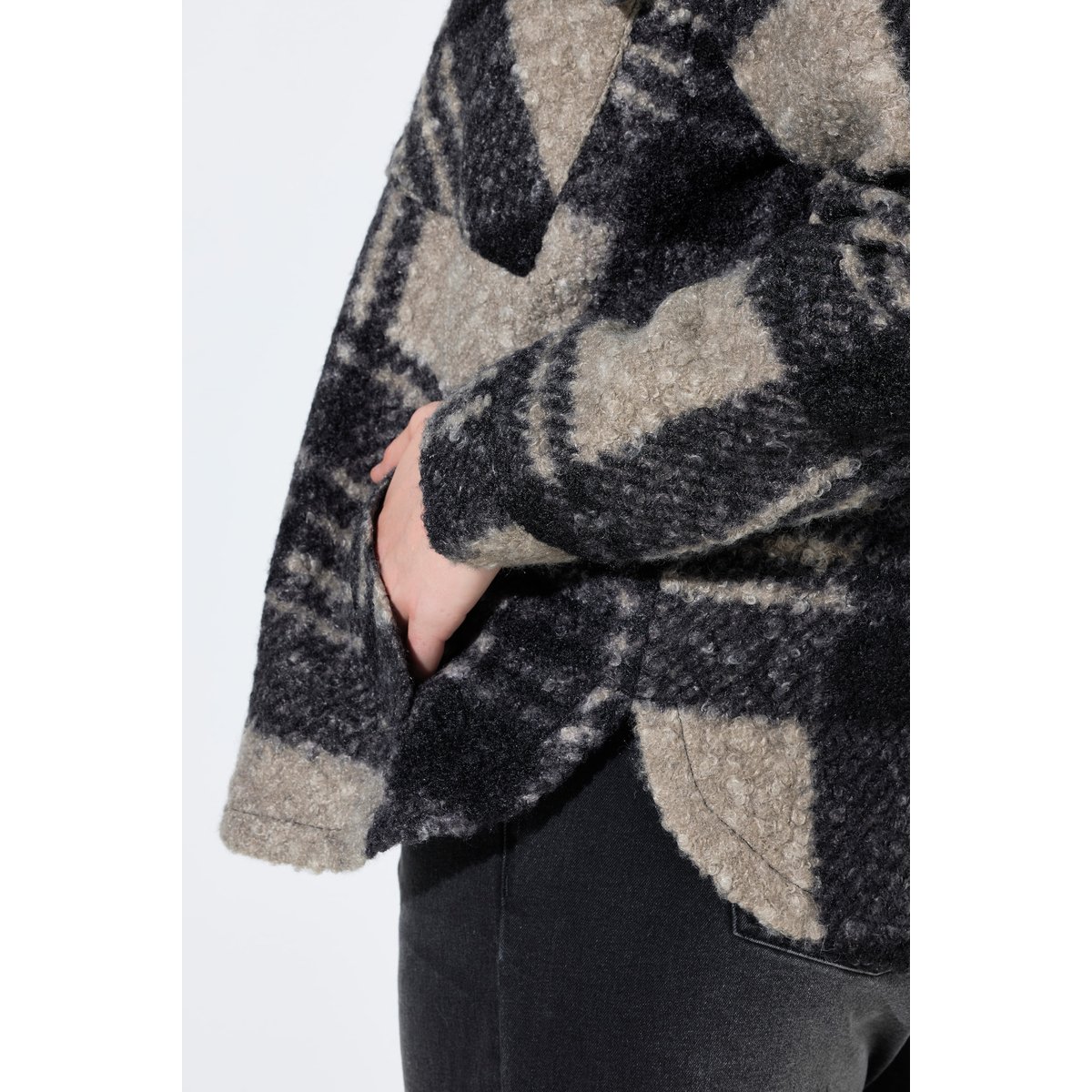 Shacket en polaire bouclée, motif à carreaux beige foncé, ULLA POPKEN