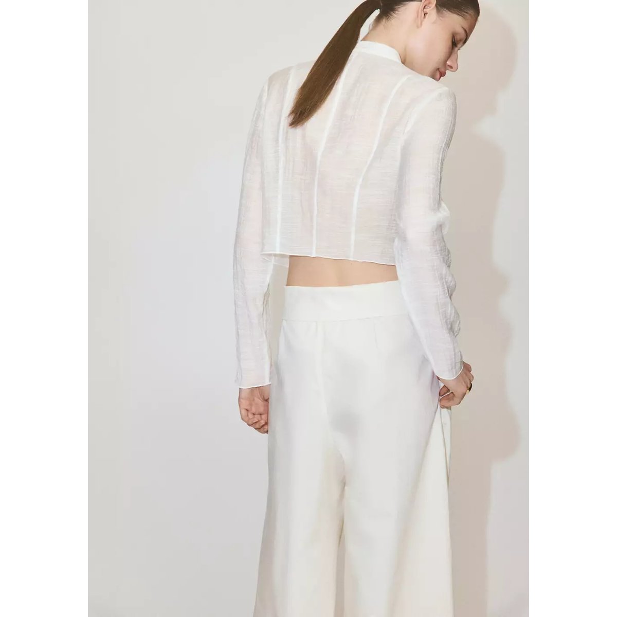 Blouse gaze texturée semi-transparente blanc cassé, MANGO
