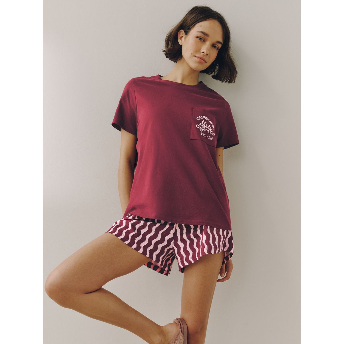 Ensemble pyjama avec short en coton rayures ondulées rouge bordeaux/rose, NEXT