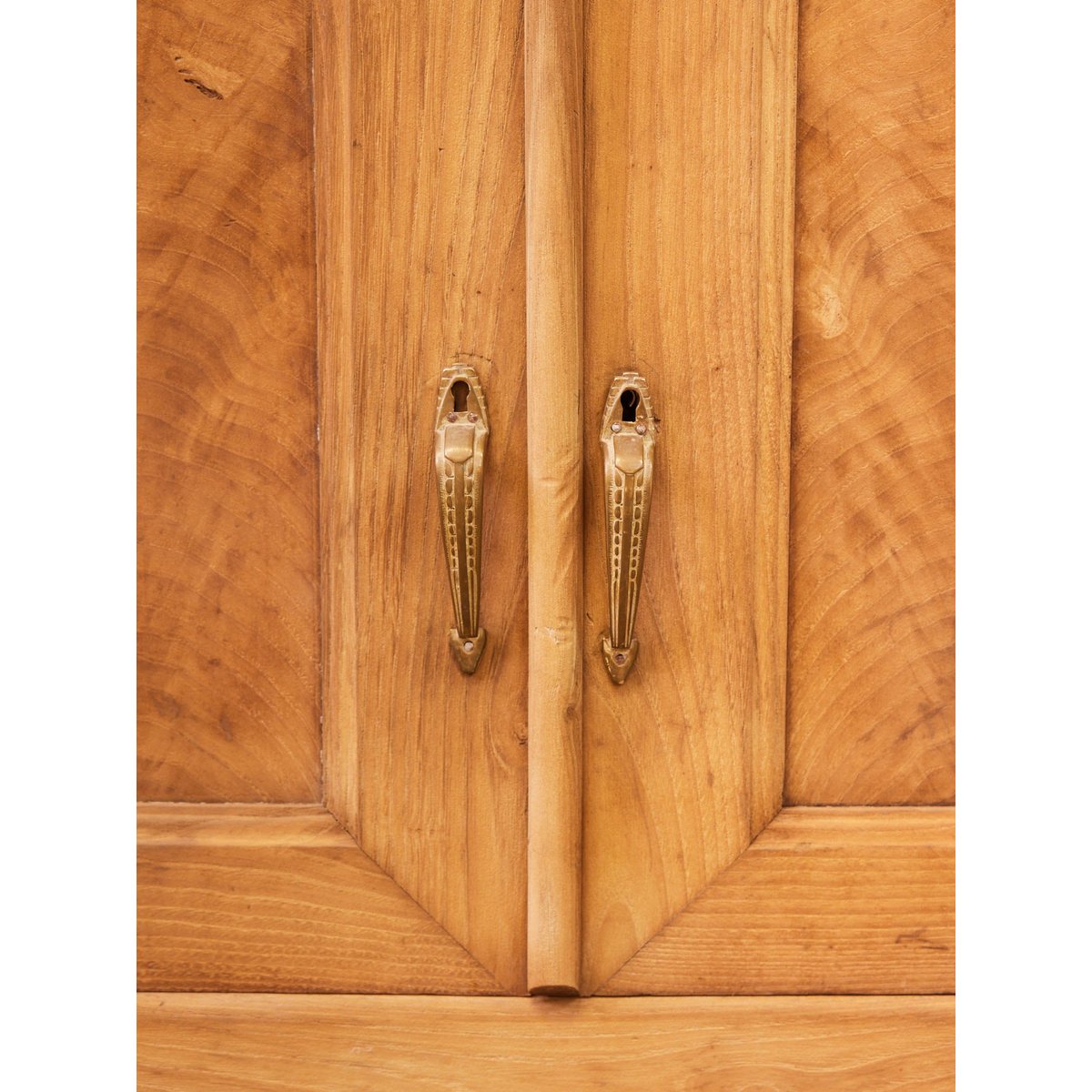 Buffet en bois Gilbert N°1816 - Bon état bois clair, DEBONGOUT