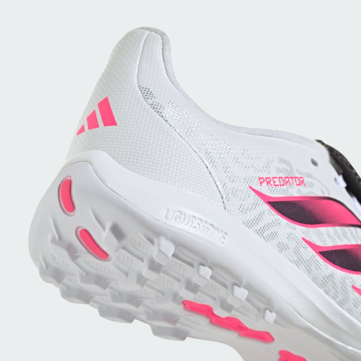 Chaussure De Football Languette Rabattue Predator League Turf Enfants Chaussure De Football Languette Rabattue Predator League Turf Enfants cloud white / solar turbo / core black, adidas Performance