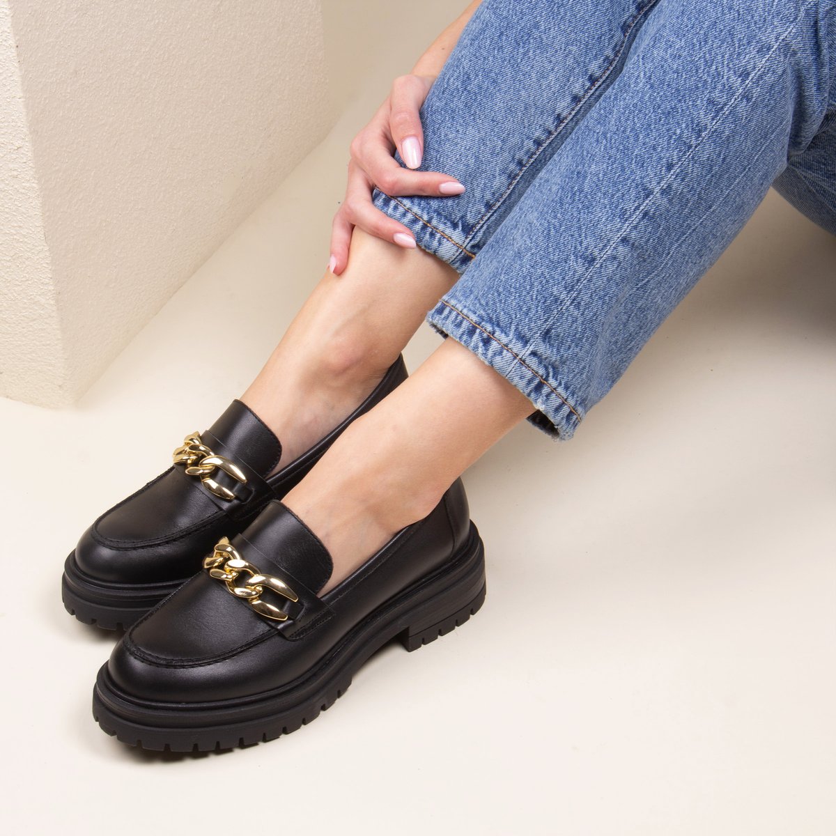 Mocassins crampons cuir lisse noir, JULES & JENN