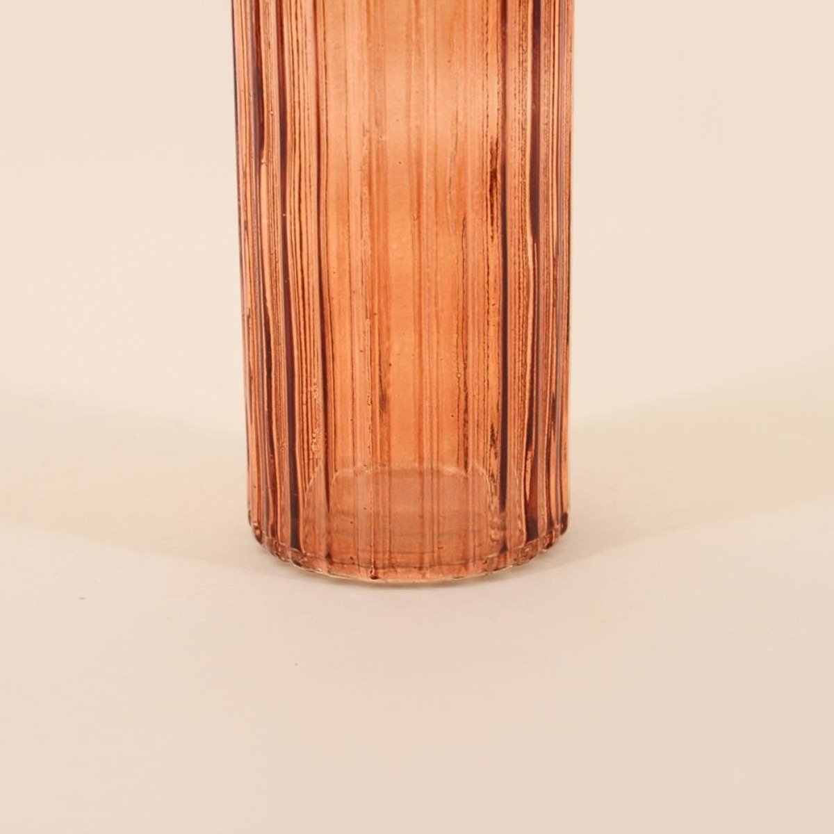 Vase en verre strié, H25cm marron, ORNAMI