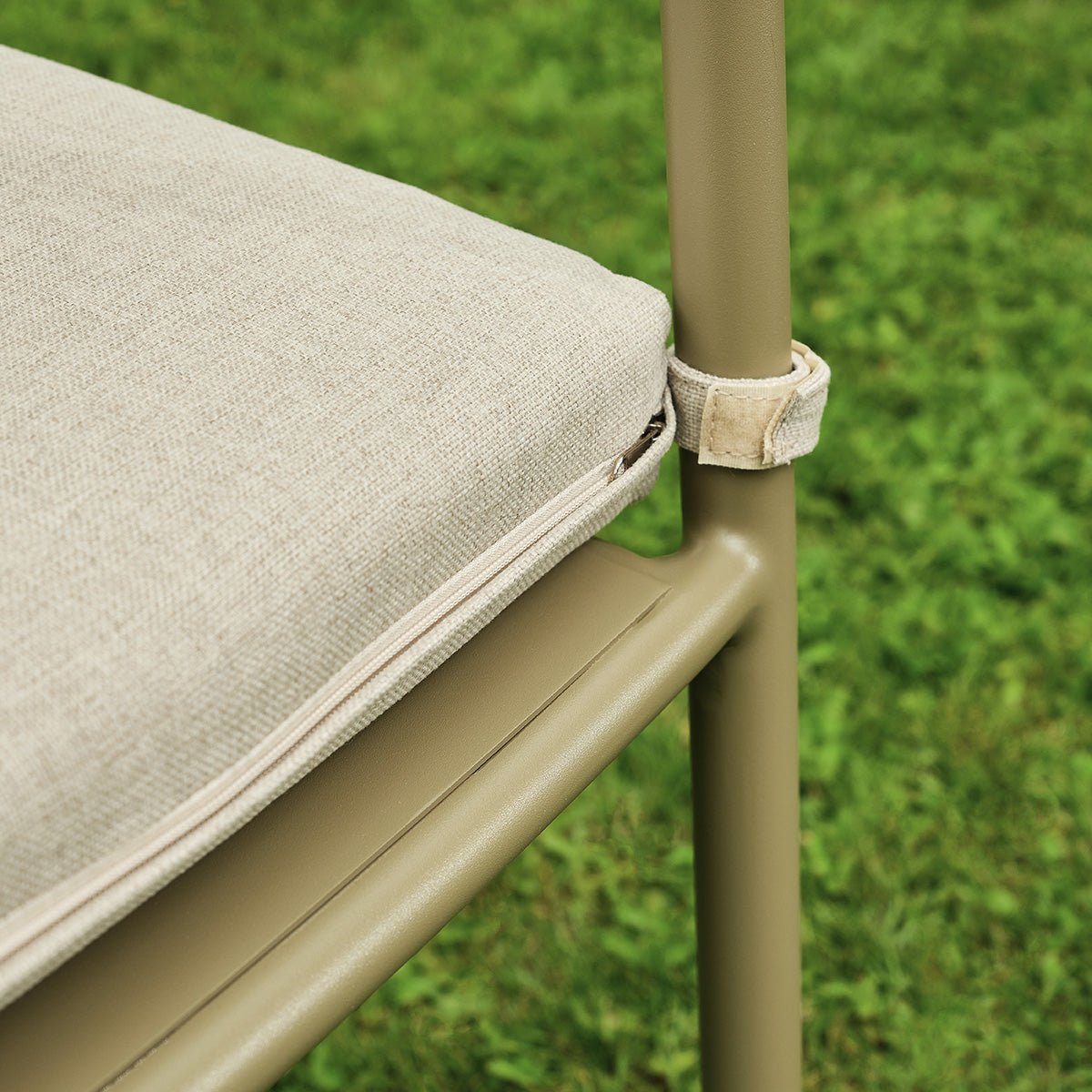 Fauteuil de jardin en aluminium et tissu SARO kaki_clair, BERAH GETAH