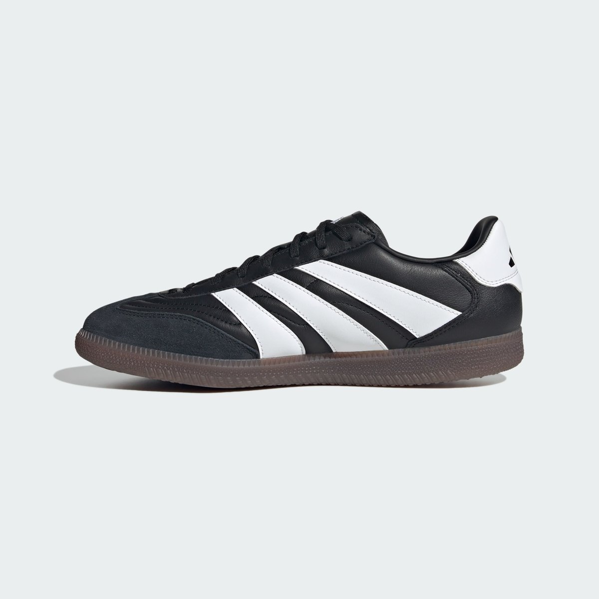 Chaussure Predator Freestyle Indoor Chaussure Predator Freestyle Indoor core black / cloud white / gold metallic, adidas Performance