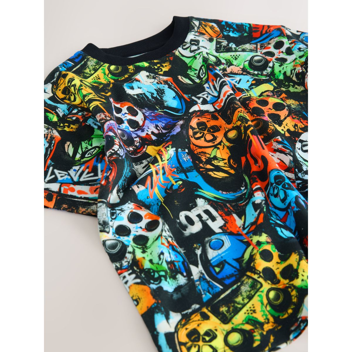 T-shirt à manches courtes et imprimé contrôleur graffiti noir, NEXT