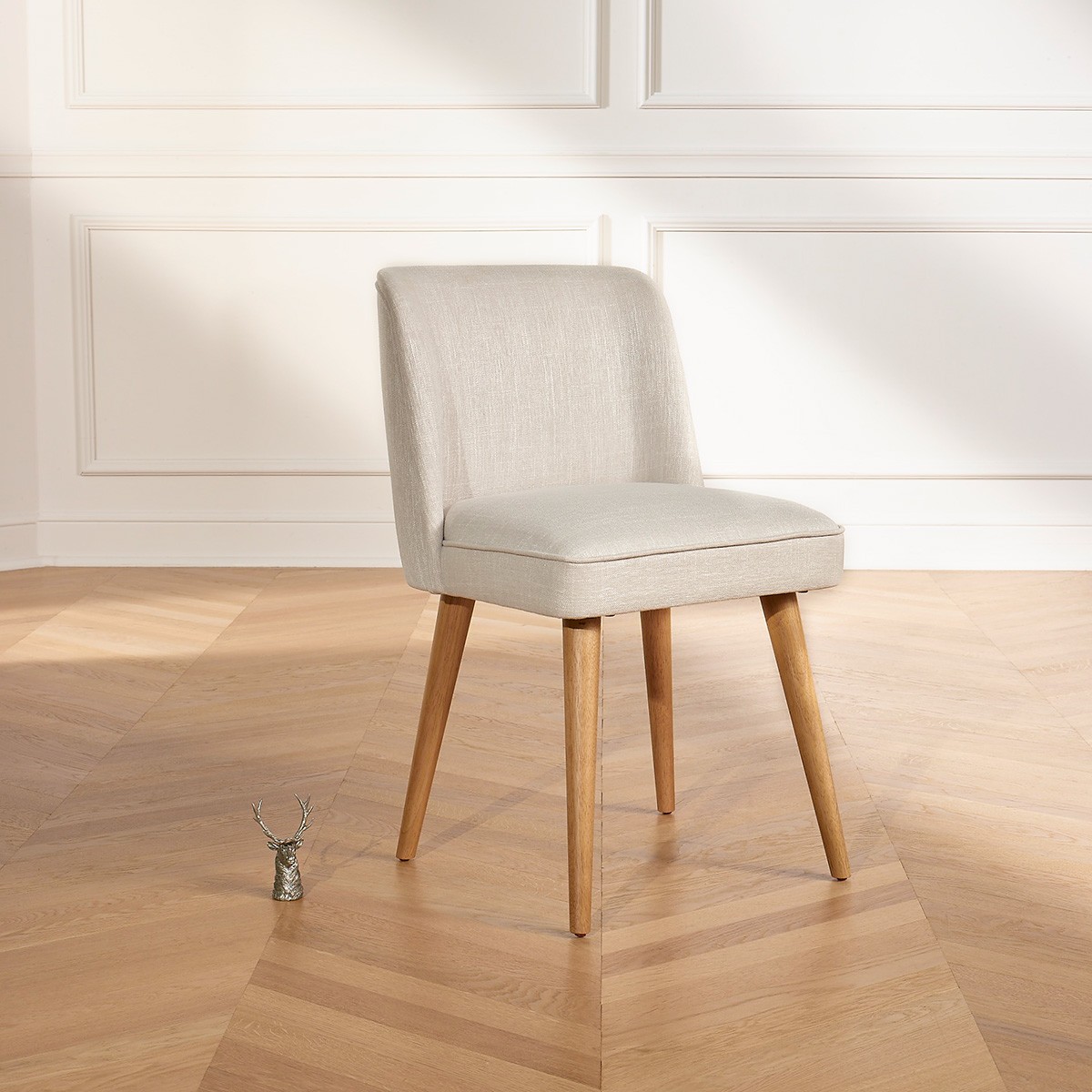 Lot de 2 chaises en hévéa et tissu anti feu APOLLINE nacre, ROBIN DES BOIS
