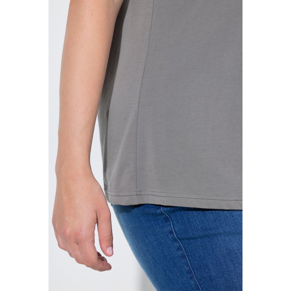 T-shirt en coton bio, fleurs en crochet gris foncé, ULLA POPKEN