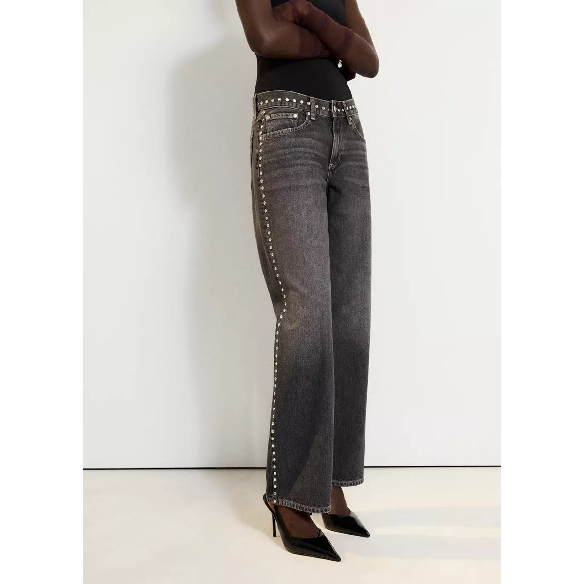 Jean droit clouté gris denim, MANGO