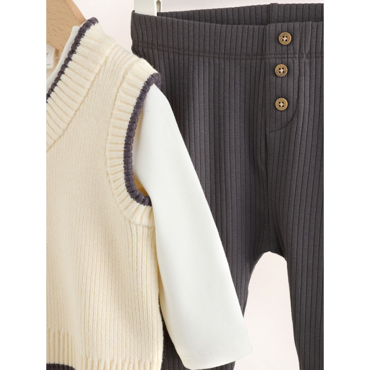 Ensemble bébé débardeur, body et pantalon gris anthracite/crème, NEXT