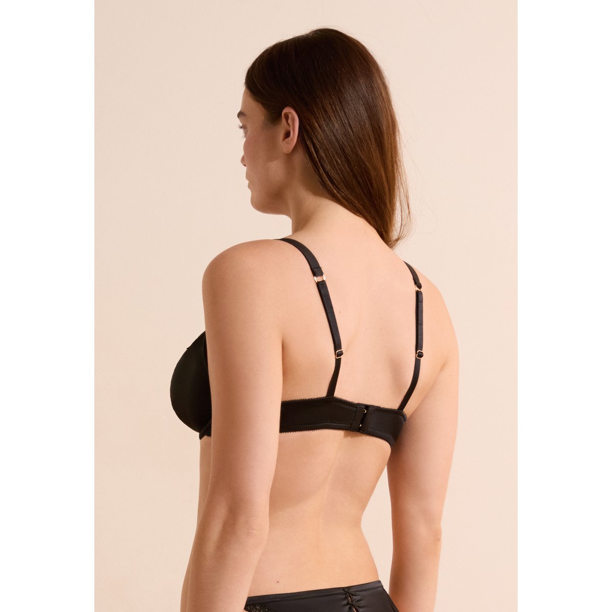 Soutien-gorge sans coques satiné CHUCHOTEE noir, ETAM