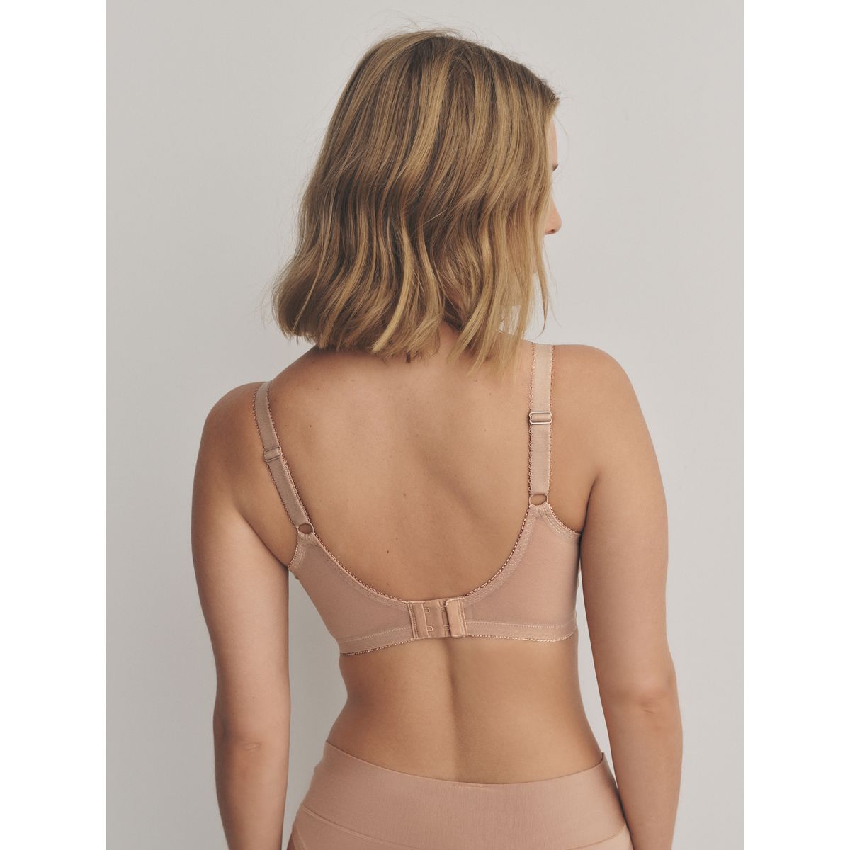Soutien-gorge minimisant, lot de 3 noir/blanc/nuit/praline, NEXT
