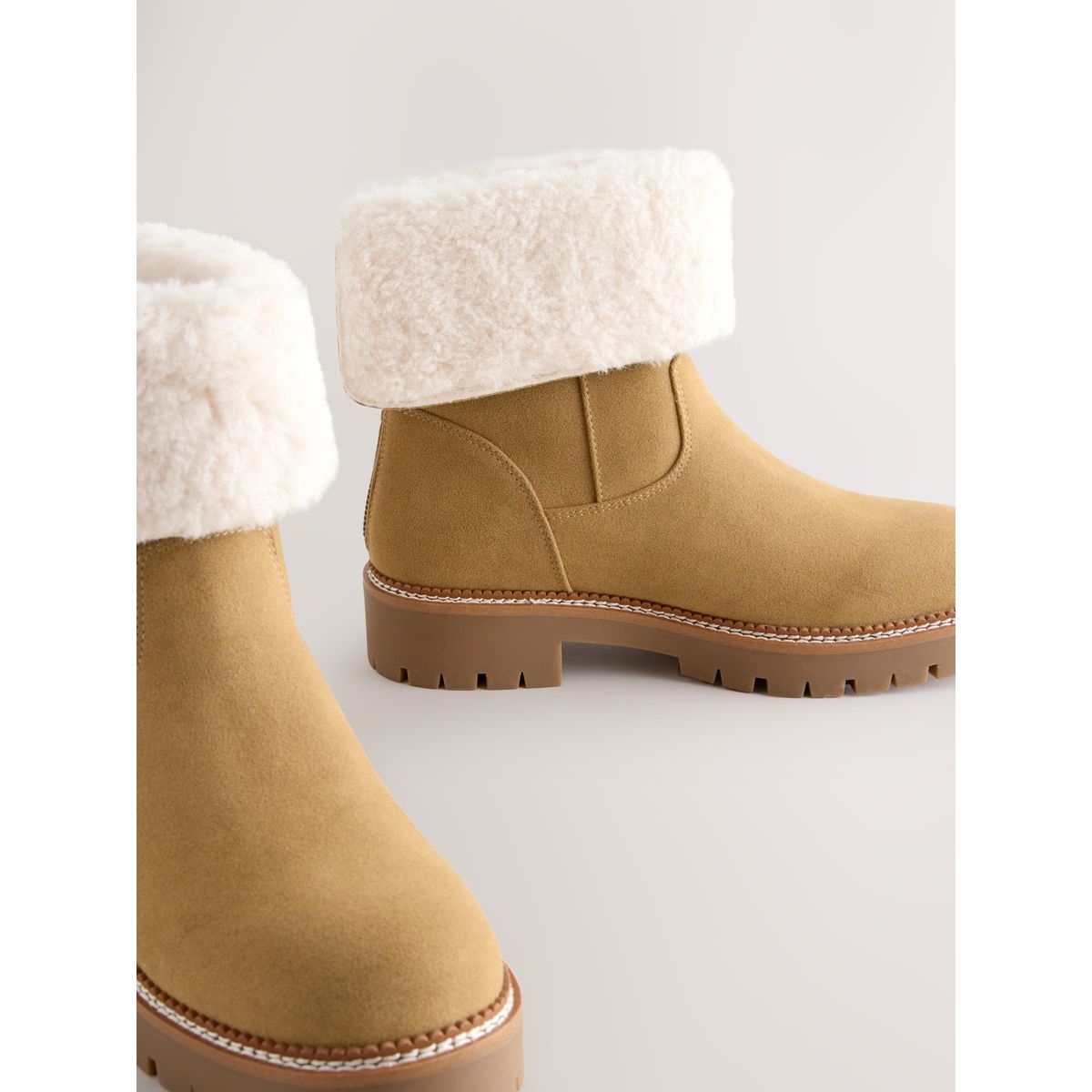 Bottines en imitation fourrure forever comfort® marron fauve, NEXT