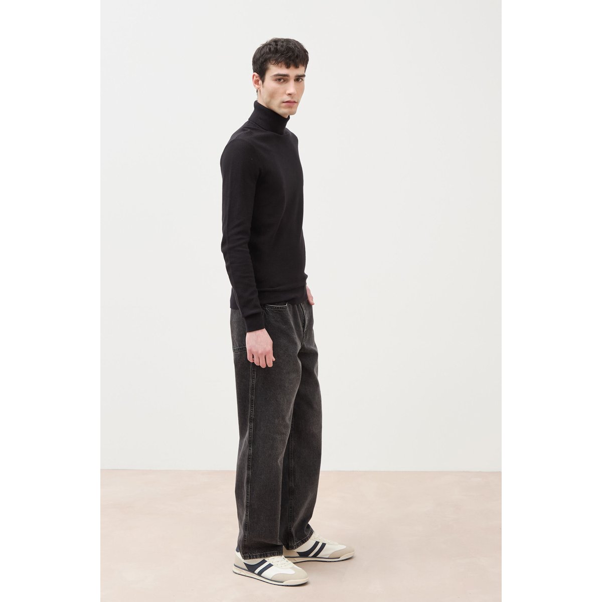 Pull fin col montant manches longues noir, BONOBO