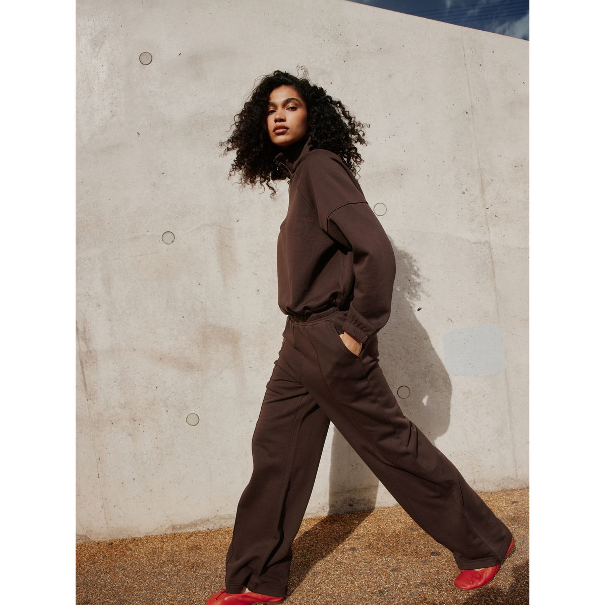 Pantalon de jogging large couture devant marron chocolat, NEXT