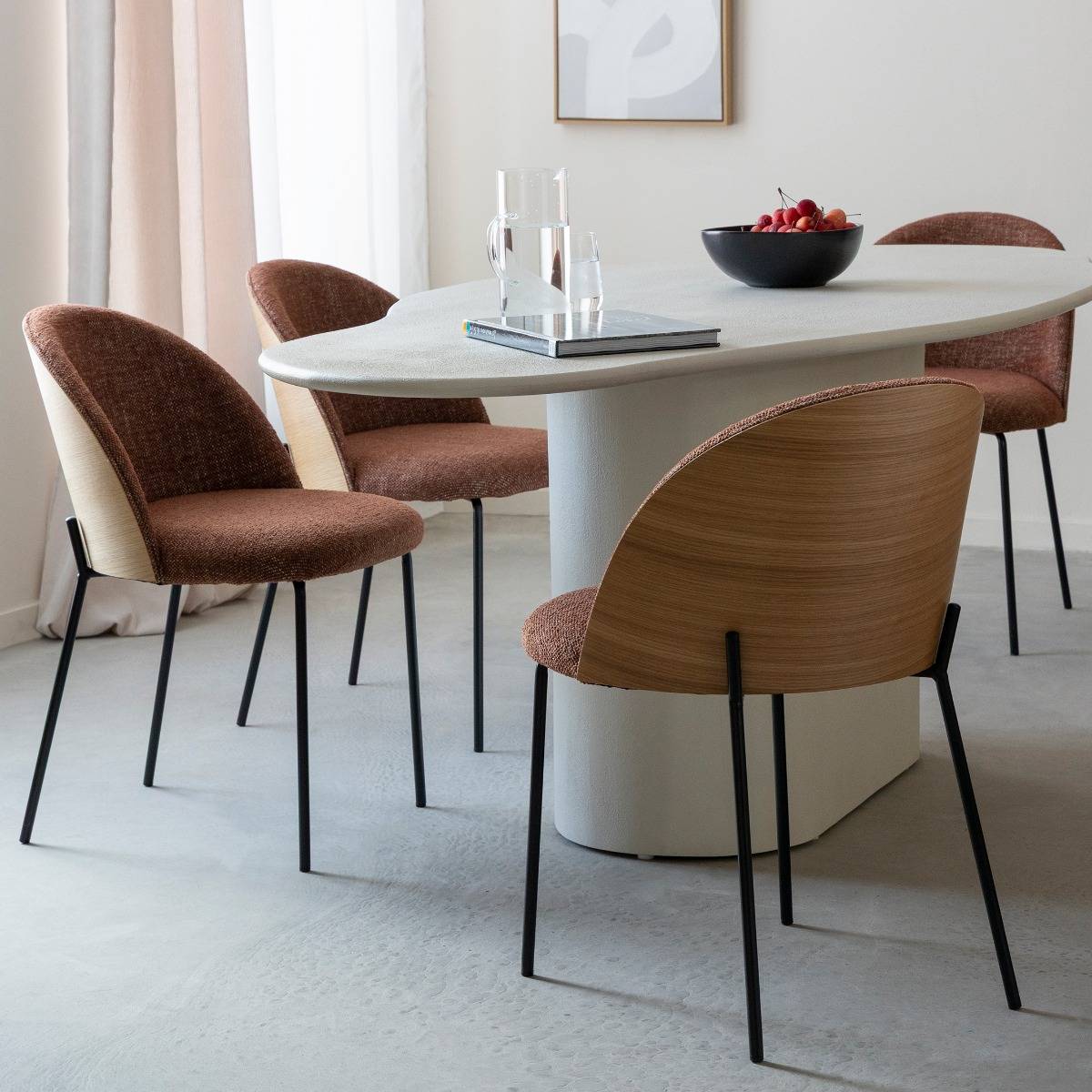 Lot de 2 chaises en tissu et bois NYSSA rouge, MADE IN MEUBLES 