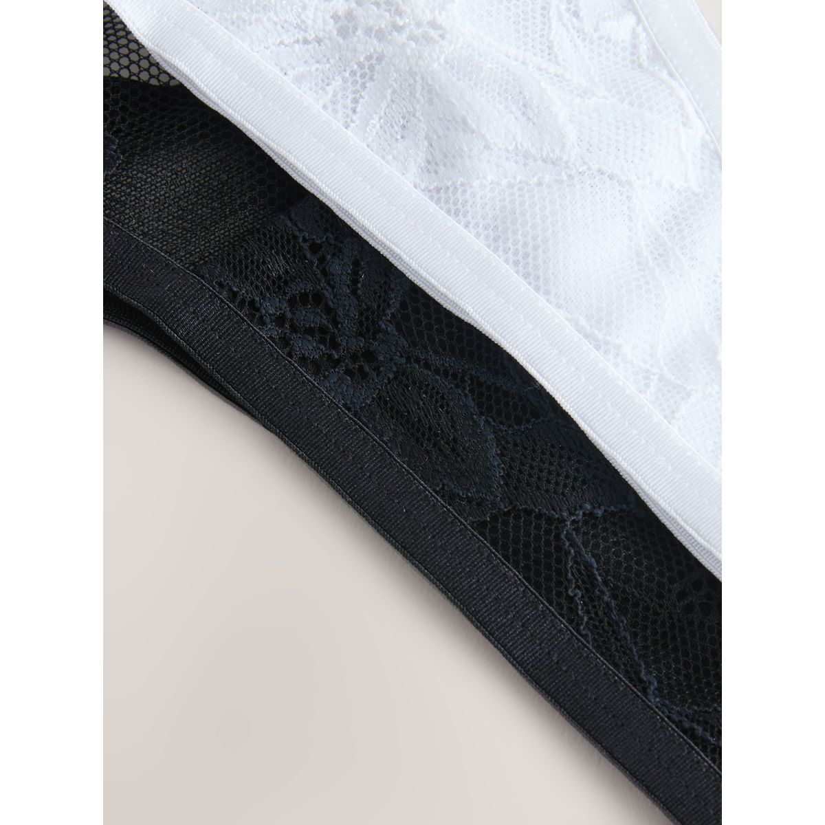 Culotte en dentelle à lanières, lot de 2 noir/blanc, NEXT