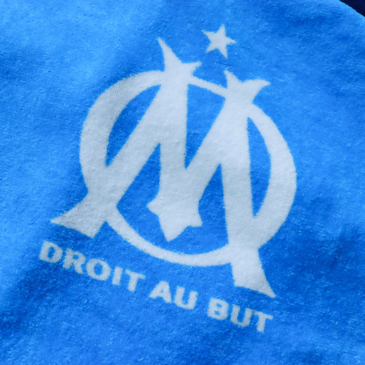 Serviette de bain et de plage imprimé 100% coton, OM CURVE bleu, OLYMPIQUE DE MARSEILLE