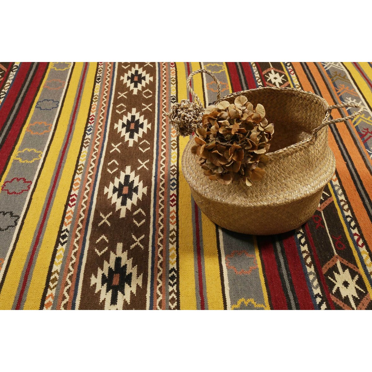 Tapis motif kilim ethnique à franges , MAHAL coloré, ESPRIT