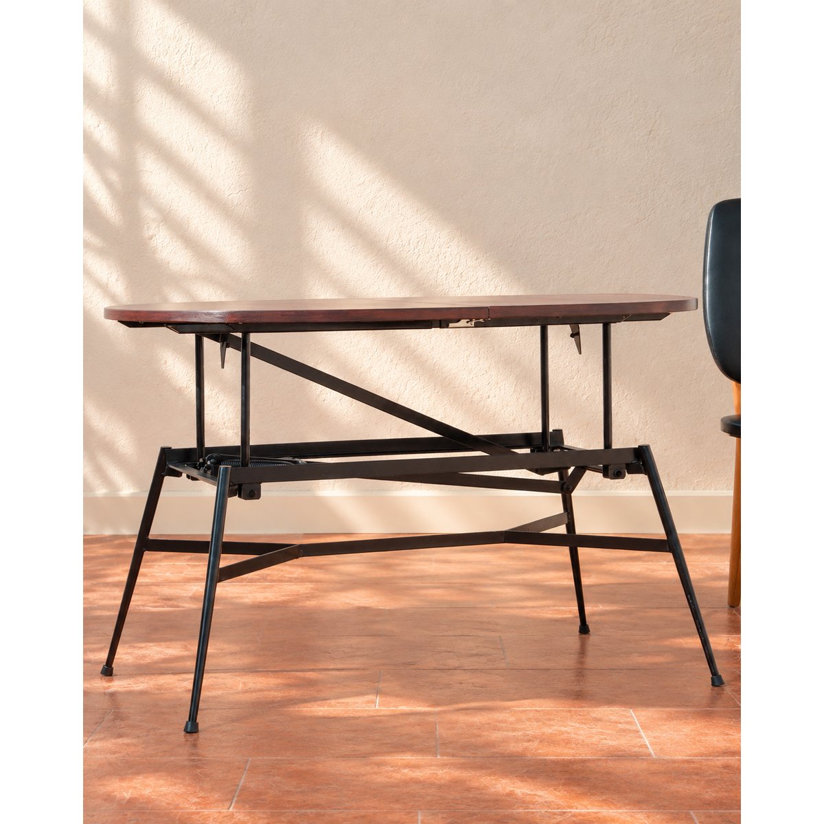 Table basse modulable monte et baisse Donna N°1108 - Bon état bois foncé, DEBONGOUT