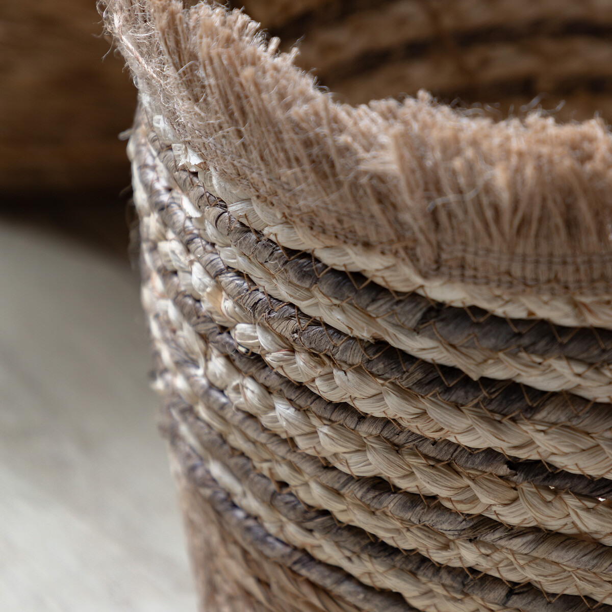 Set of 3 Brown Stripe Fringed Woven Baskets natural, SO'HOME