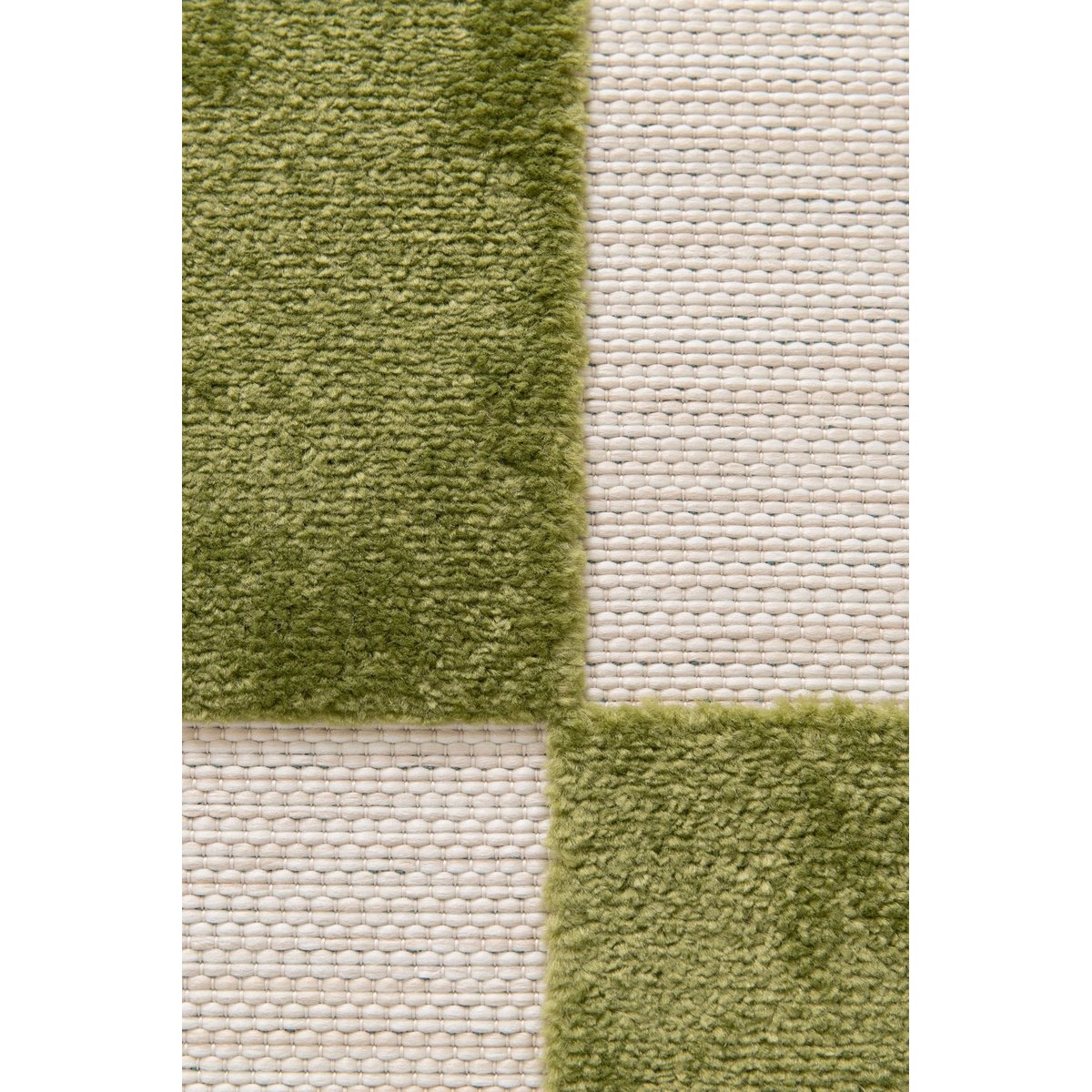 Tapis enfant avec effet sculpté PETITS CARREAUX vert naturel, AFK LIVING