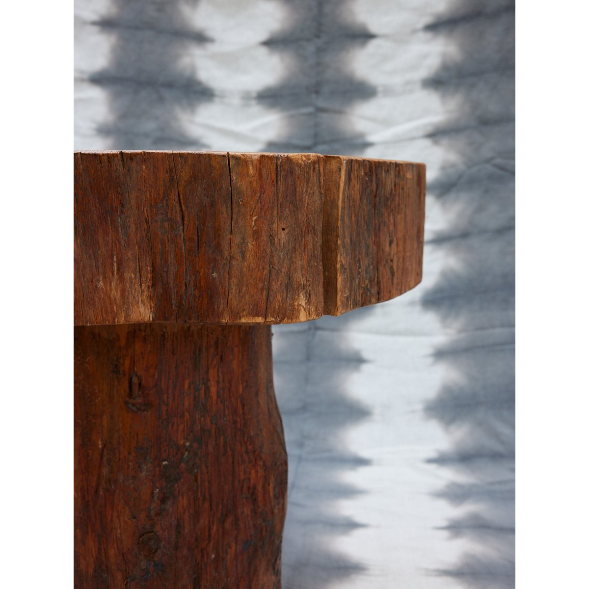 Table de salon en bois brut Donna N°1074 - Bon état bois foncé, DEBONGOUT