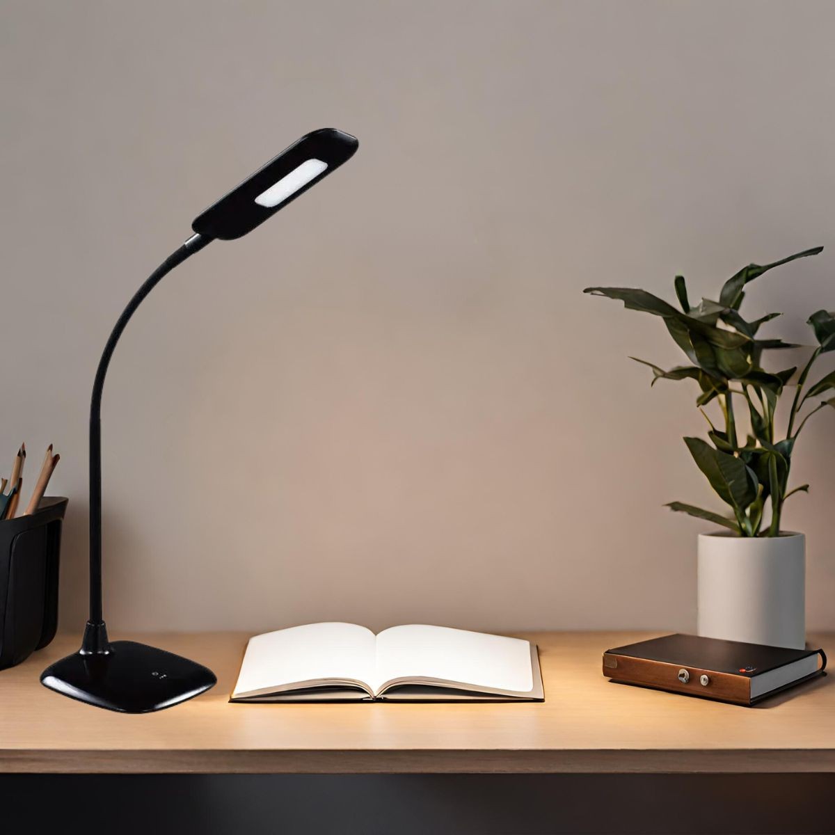 Lampe NELE noir, BRILLIANT