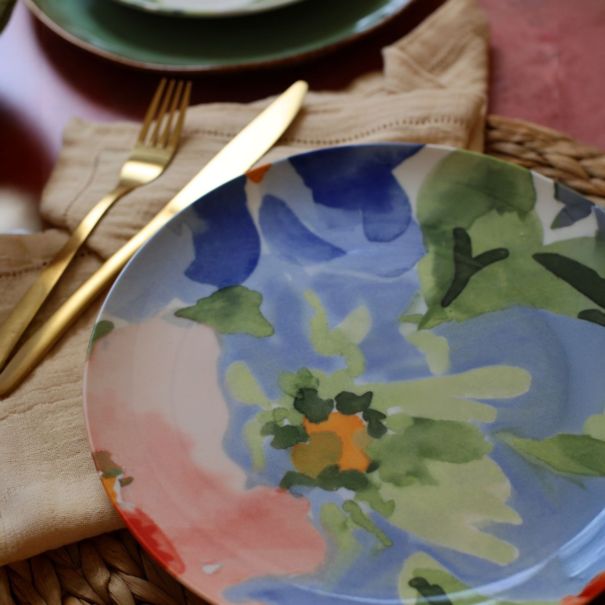 Lot de 6 assiettes plates en porcelaine 26cm, FLORALUX blanc-bleu-rouge-vert, NOVASTYL