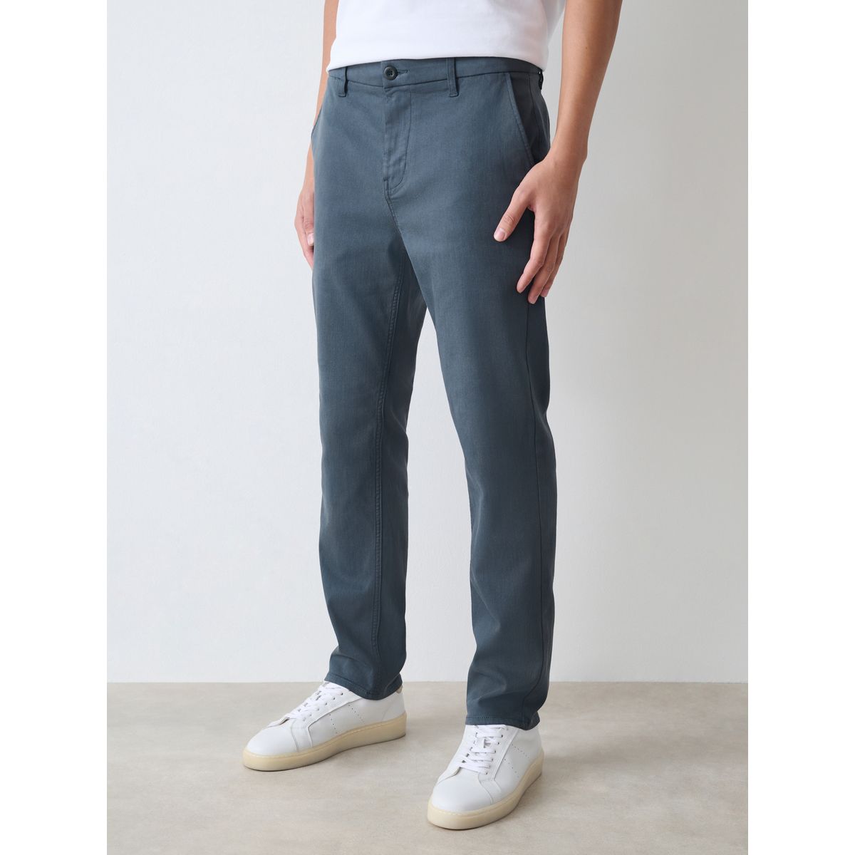 Pantalon chino motionflex bleu, NEXT