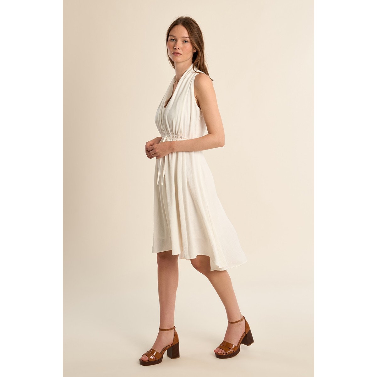 Robe courte sans manches, asymétrique blanc, MOLLY BRACKEN