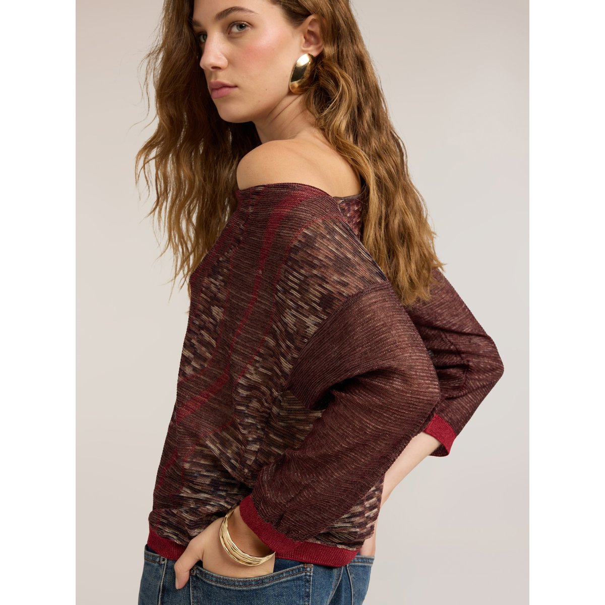 Pull à encolure drapée rouge, MOTIVI