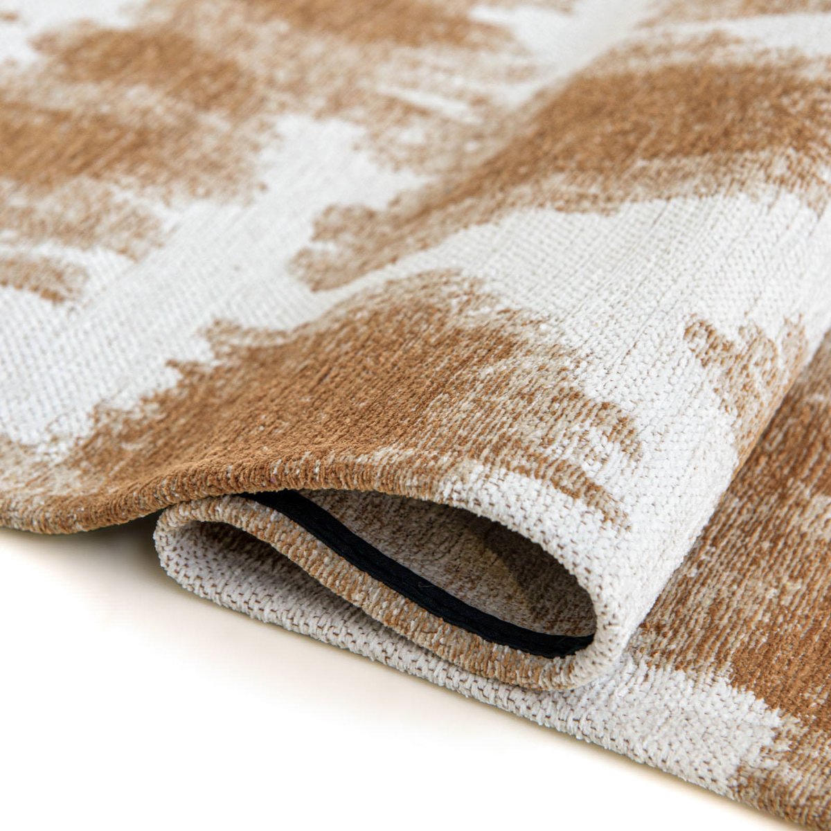 Tapis rectangulaire jacquard, IKAT doré sable sur fond blanc, RECOLLECTION
